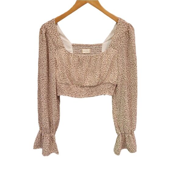 NWT Altar'd State Cream Mocha Animal Print Smocked Crop Ballon Longsleeve Top S - Picture 3 of 10